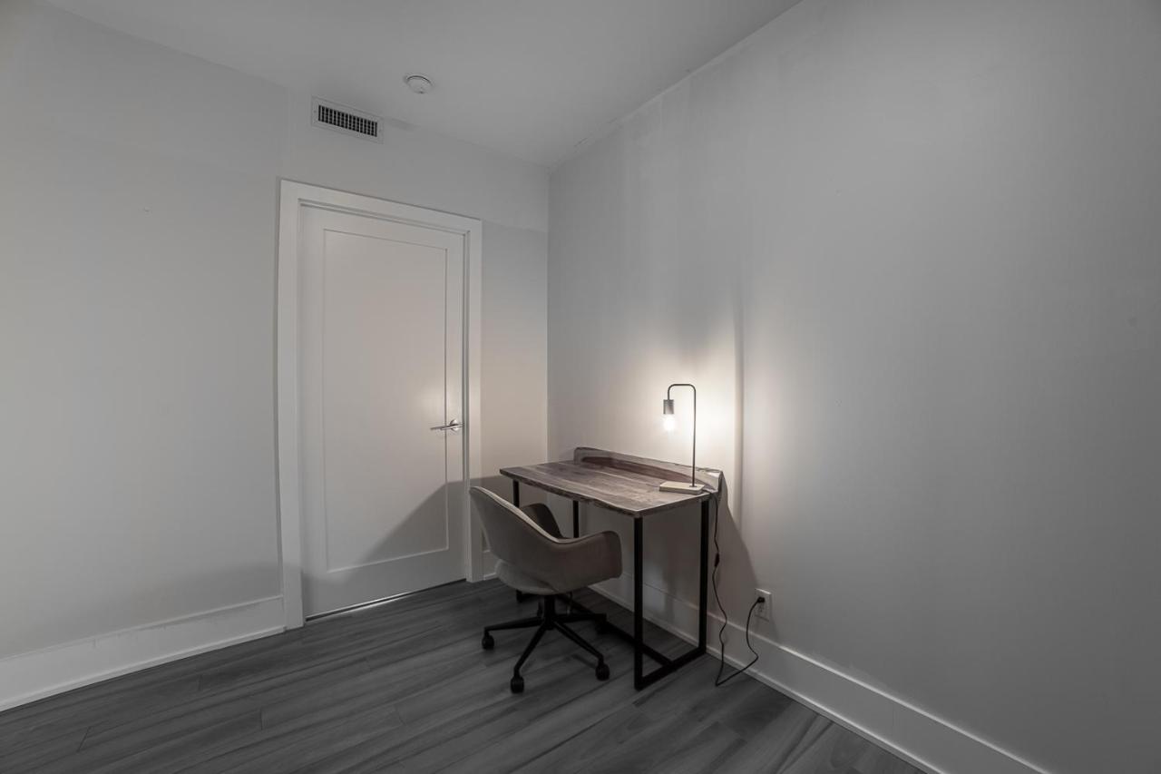 Designer Condo W/ Cn Tower View & Parking Toronto Exteriér fotografie
